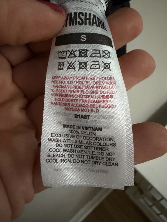 Gymshark Pulse Woven Windbreaker in black 1/4 zip athletic pullover size small - Picture 7 of 7